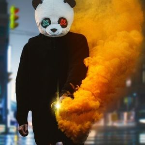 Meet your Posher, Justin ali